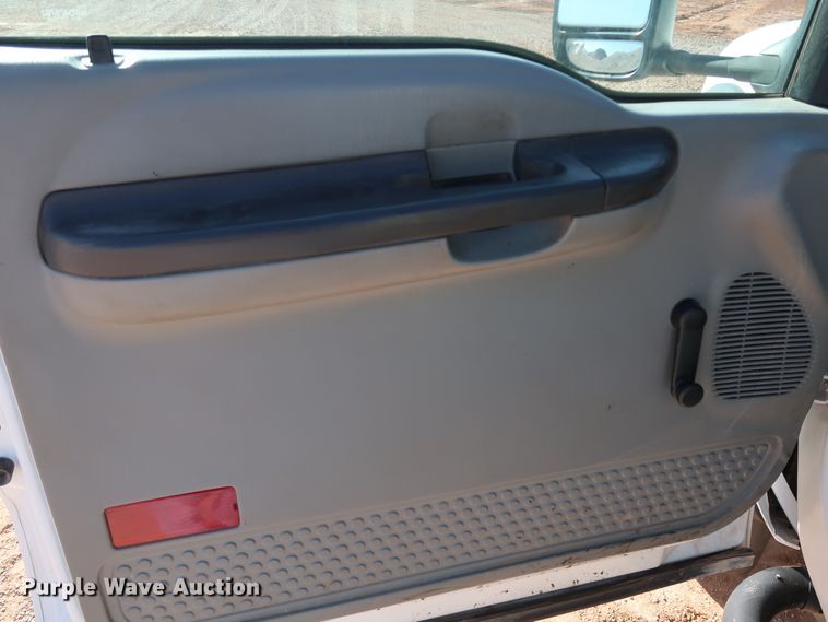 image for item JP9320 2007 Ford F450 Super Duty XL  Crew Cab dump flatbed truck