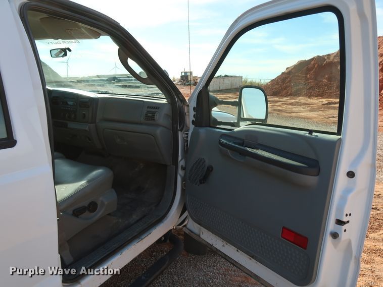 image for item JP9320 2007 Ford F450 Super Duty XL  Crew Cab dump flatbed truck