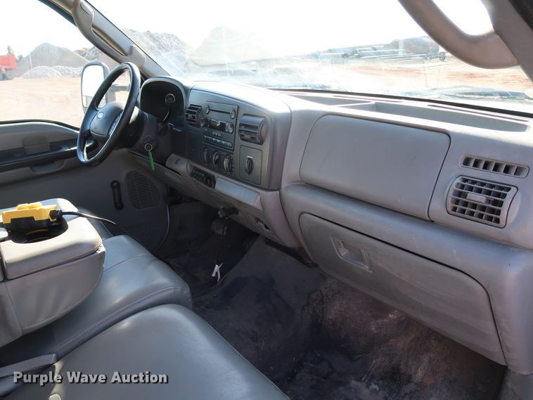 image for item JP9320 2007 Ford F450 Super Duty XL  Crew Cab dump flatbed truck