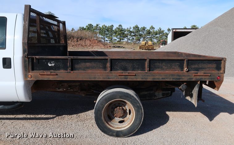 image for item JP9320 2007 Ford F450 Super Duty XL  Crew Cab dump flatbed truck