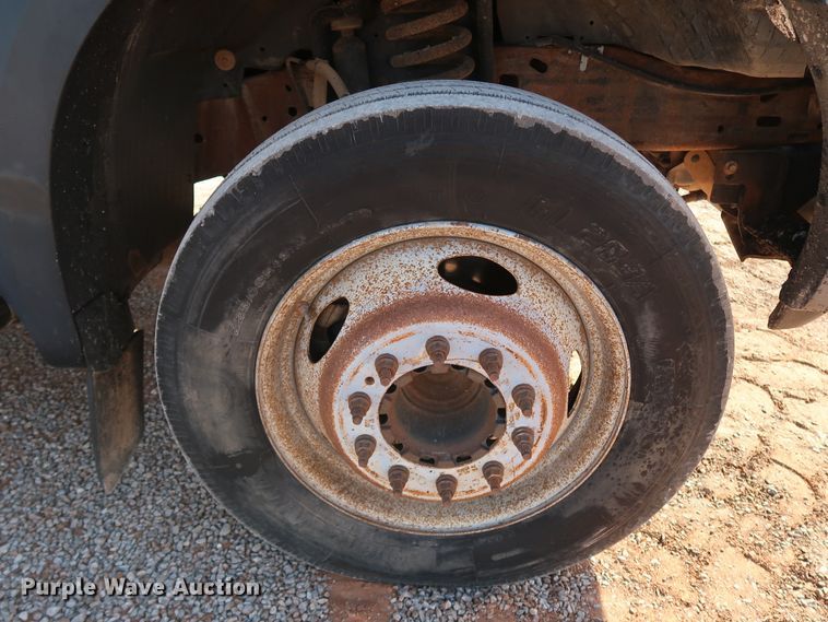 image for item JP9320 2007 Ford F450 Super Duty XL  Crew Cab dump flatbed truck