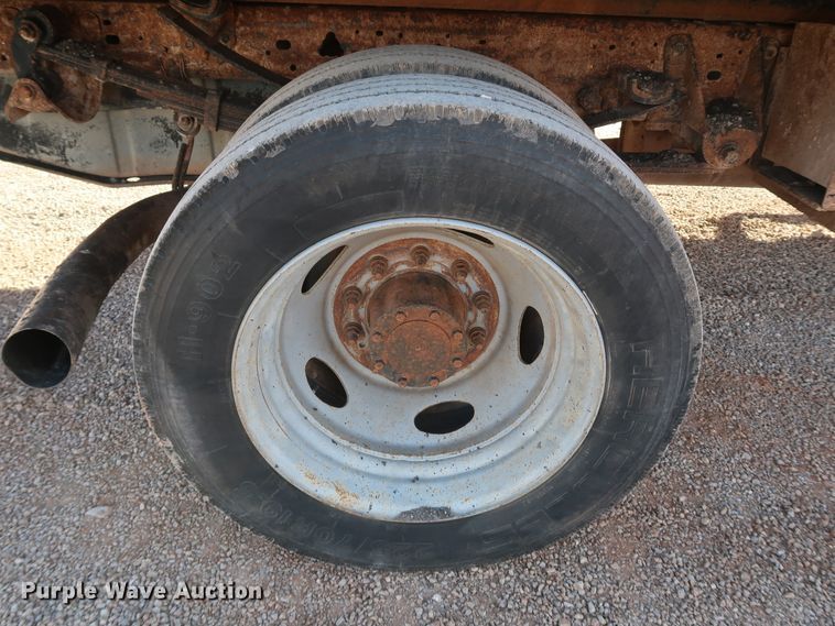 image for item JP9320 2007 Ford F450 Super Duty XL  Crew Cab dump flatbed truck