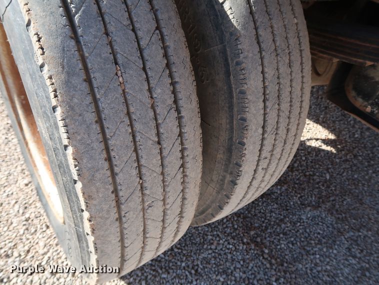 image for item JP9320 2007 Ford F450 Super Duty XL  Crew Cab dump flatbed truck