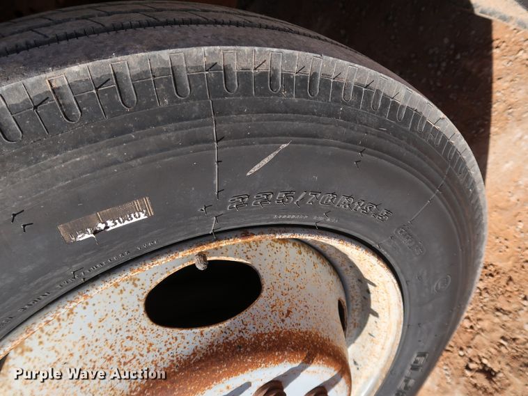 image for item JP9320 2007 Ford F450 Super Duty XL  Crew Cab dump flatbed truck