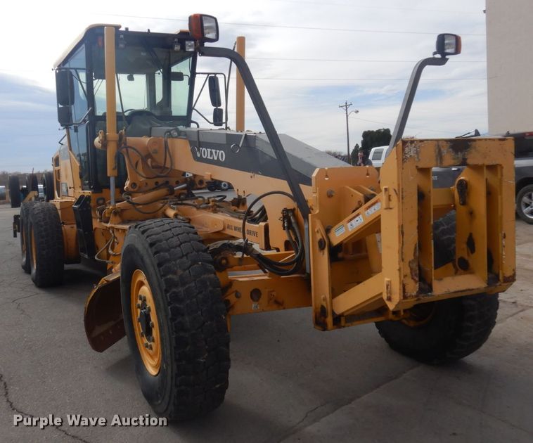 image for item JZ9787 2012 Volvo G946B  motor grader