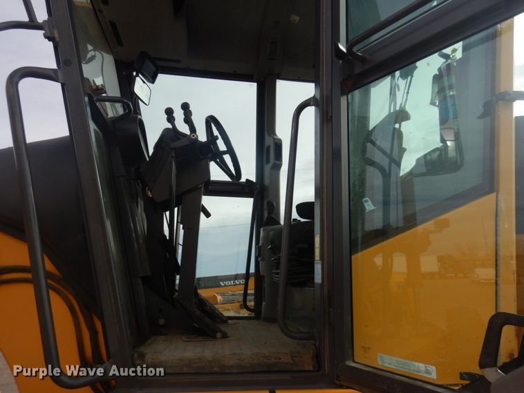 image for item JZ9787 2012 Volvo G946B  motor grader