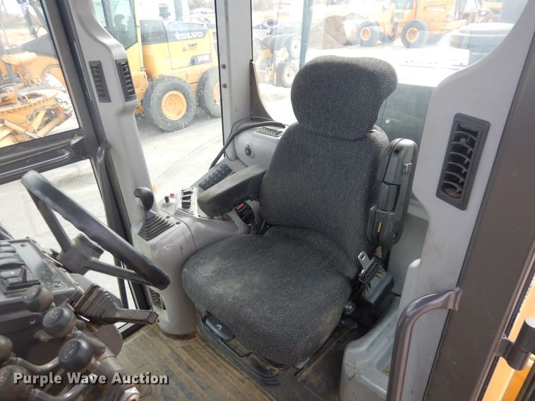 image for item JZ9787 2012 Volvo G946B  motor grader