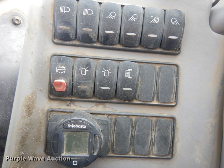 image for item JZ9787 2012 Volvo G946B  motor grader