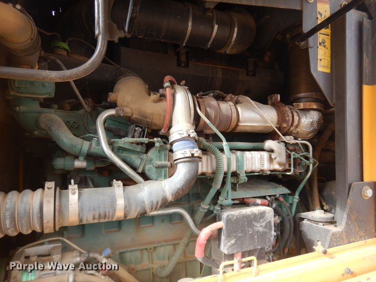 image for item JZ9787 2012 Volvo G946B  motor grader