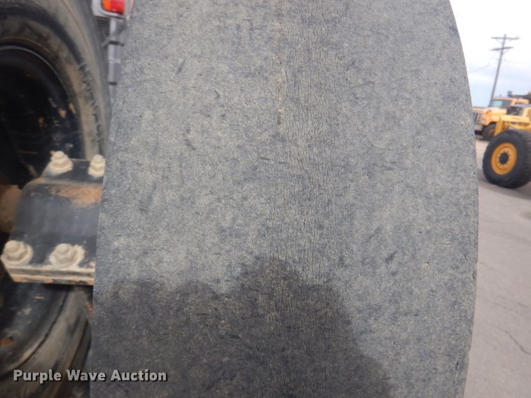 image for item JZ9787 2012 Volvo G946B  motor grader