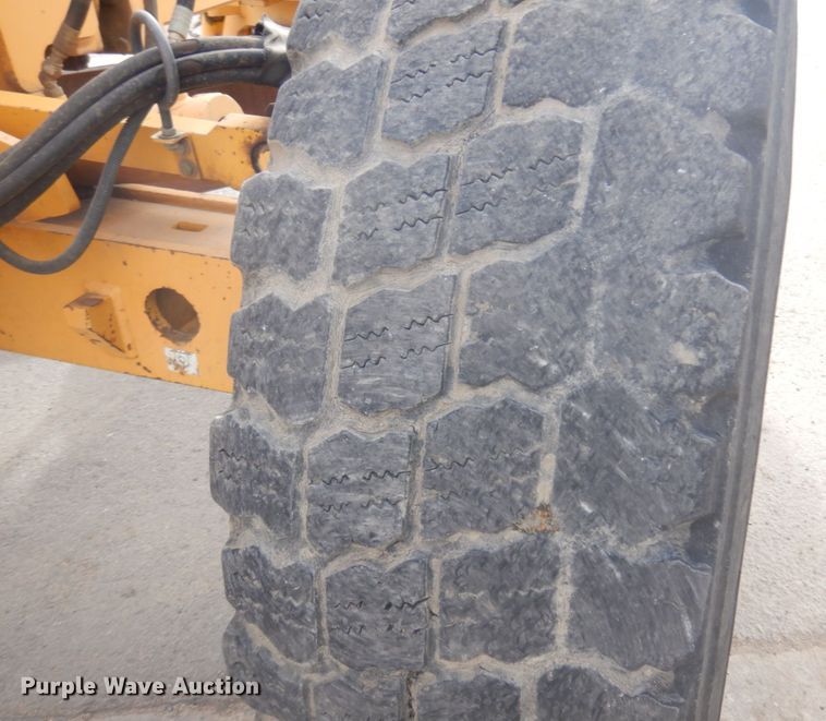 image for item JZ9787 2012 Volvo G946B  motor grader