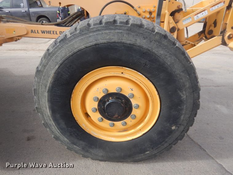 image for item JZ9787 2012 Volvo G946B  motor grader