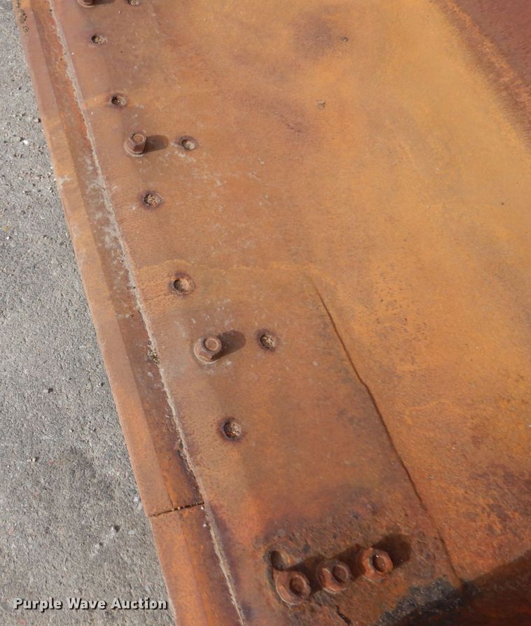 image for item JZ9788 1975 International 530  wheel loader