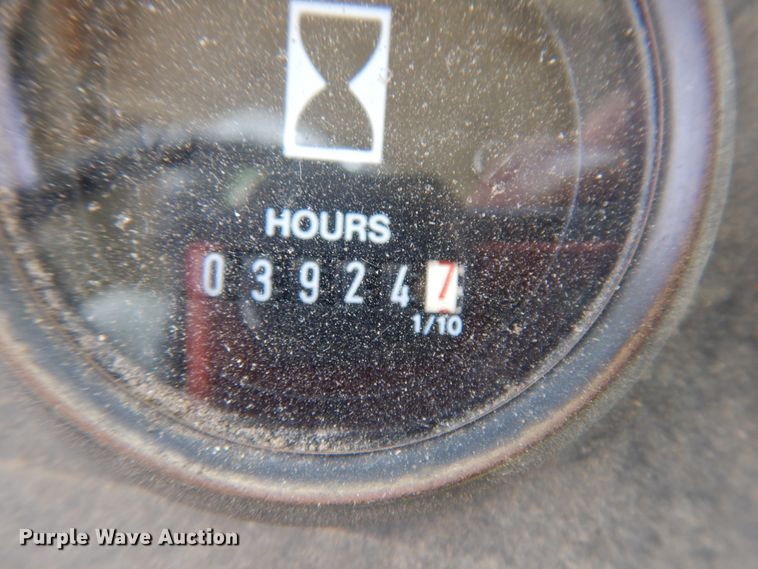 image for item JZ9788 1975 International 530  wheel loader