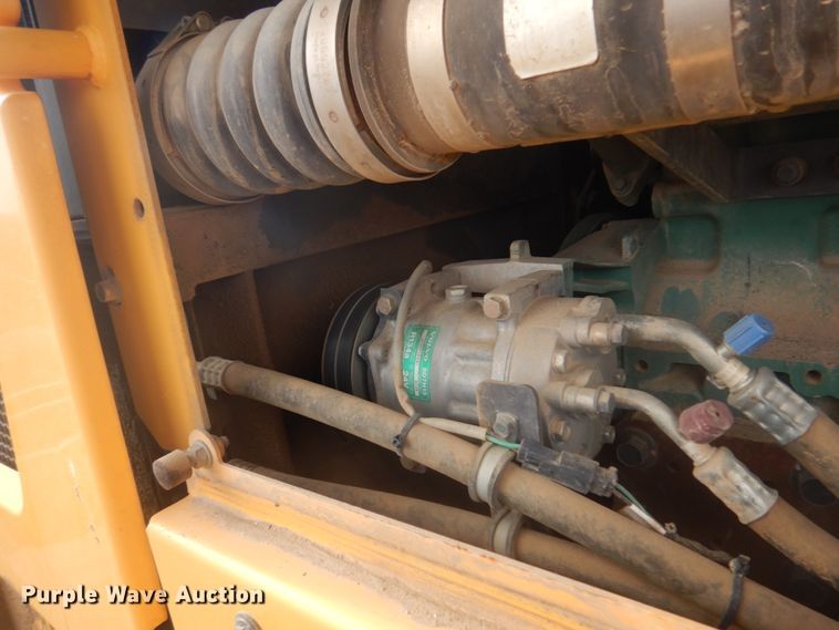 image for item JZ9789 2014 Volvo G946B  motor grader