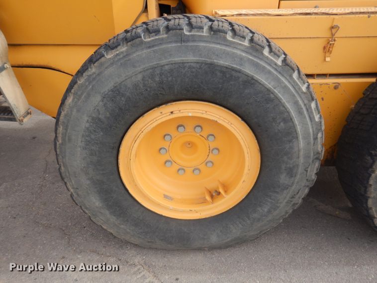 image for item JZ9789 2014 Volvo G946B  motor grader