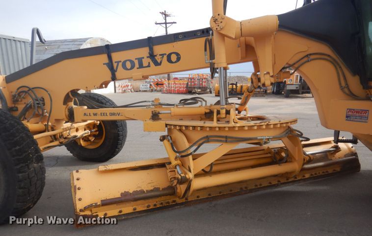 image for item JZ9790 2010 Volvo G946  motor grader