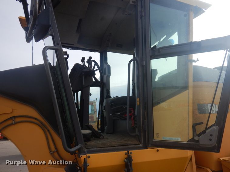 image for item JZ9790 2010 Volvo G946  motor grader