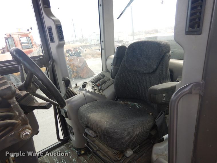 image for item JZ9790 2010 Volvo G946  motor grader