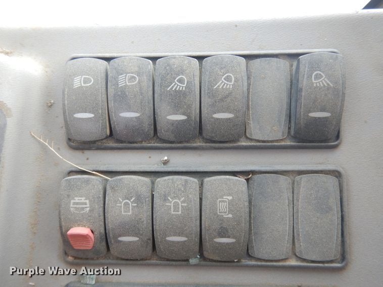 image for item JZ9790 2010 Volvo G946  motor grader