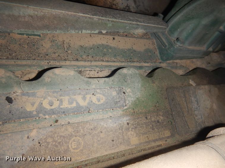 image for item JZ9790 2010 Volvo G946  motor grader