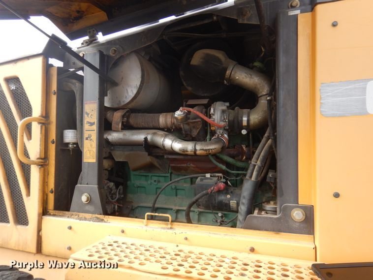 image for item JZ9790 2010 Volvo G946  motor grader