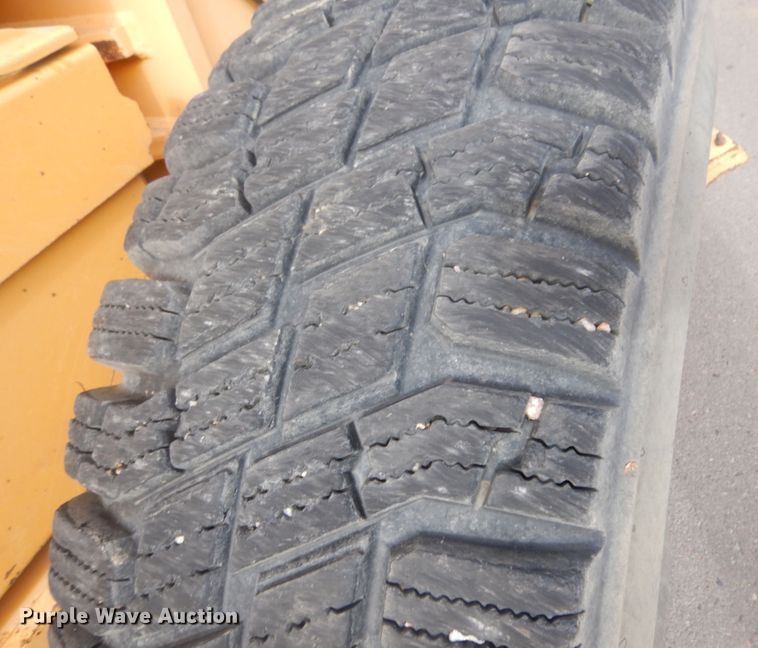 image for item JZ9790 2010 Volvo G946  motor grader