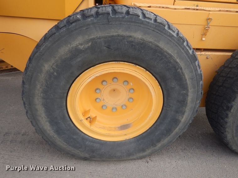 image for item JZ9790 2010 Volvo G946  motor grader