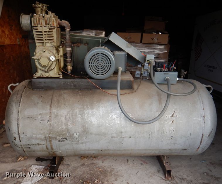 image for item KH9148 Qunicy 230  air compressor