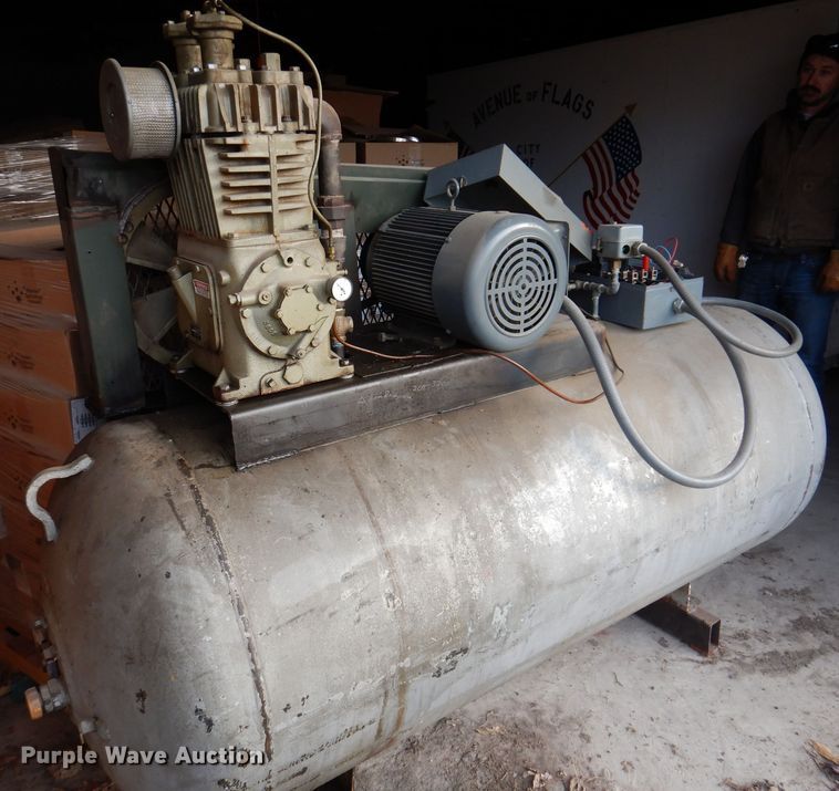 image for item KH9148 Qunicy 230  air compressor