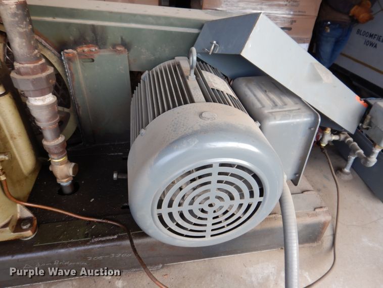 image for item KH9148 Qunicy 230  air compressor