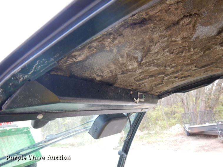 image for item KK9685 2004 John Deere HPX Gator  utility vehicle