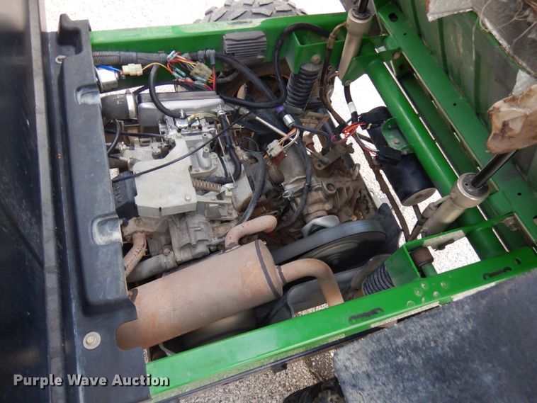 image for item KK9685 2004 John Deere HPX Gator  utility vehicle