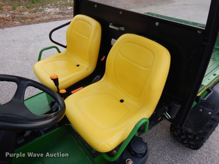 image for item KK9686 2004 John Deere HPX Gator  utility vehicle