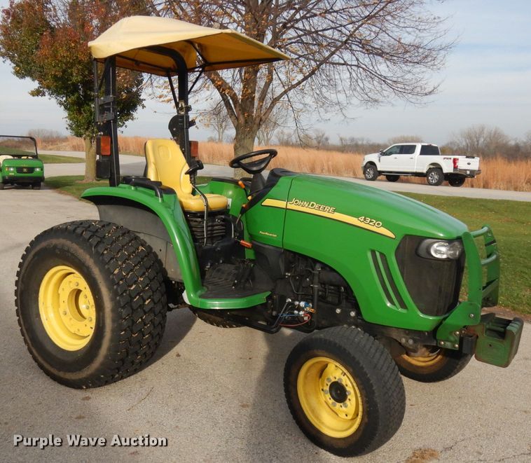 image for item KK9691 2013 John Deere 4320  MFWD tractor