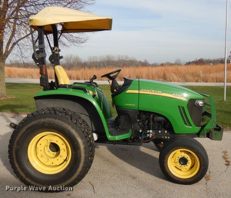 image for item KK9691 2013 John Deere 4320  MFWD tractor