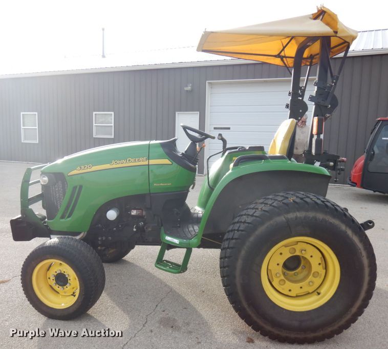 image for item KK9691 2013 John Deere 4320  MFWD tractor