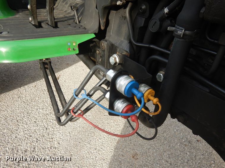 image for item KK9691 2013 John Deere 4320  MFWD tractor