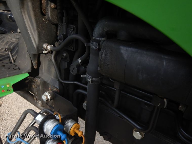 image for item KK9691 2013 John Deere 4320  MFWD tractor