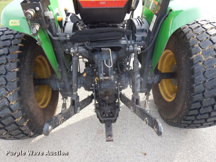 image for item KK9691 2013 John Deere 4320  MFWD tractor