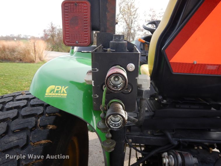 image for item KK9691 2013 John Deere 4320  MFWD tractor