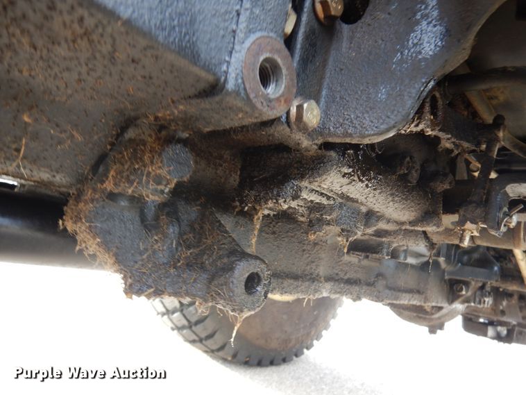 image for item KK9691 2013 John Deere 4320  MFWD tractor