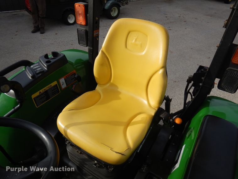 image for item KK9691 2013 John Deere 4320  MFWD tractor