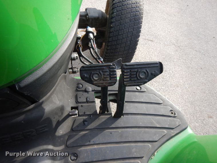 image for item KK9691 2013 John Deere 4320  MFWD tractor