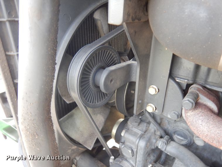 image for item KK9691 2013 John Deere 4320  MFWD tractor