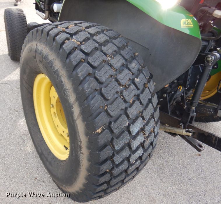 image for item KK9691 2013 John Deere 4320  MFWD tractor