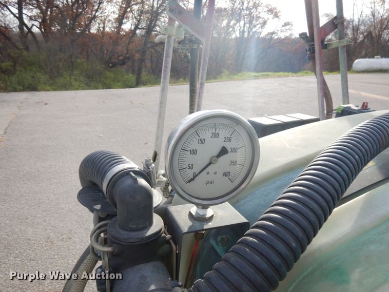 image for item KK9692 Toro 07319  turf sprayer