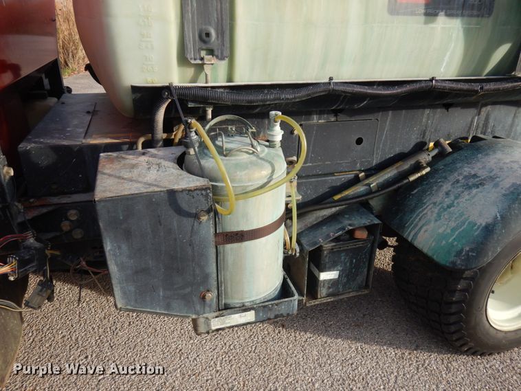 image for item KK9692 Toro 07319  turf sprayer