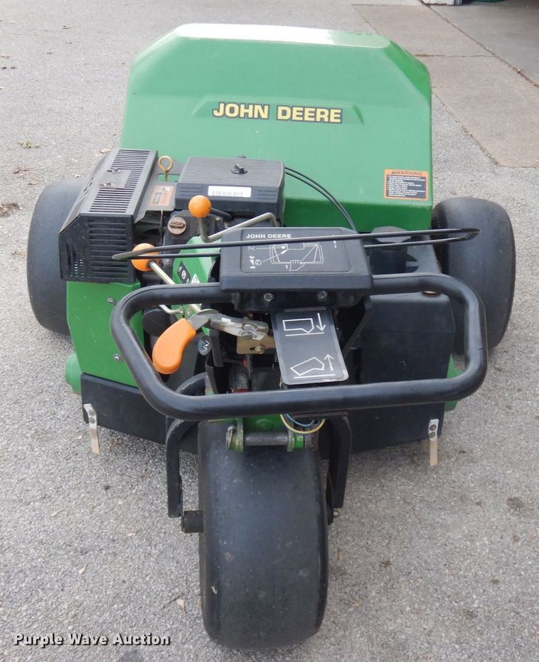 image for item KK9693 John Deere 800 Aercore  aerator