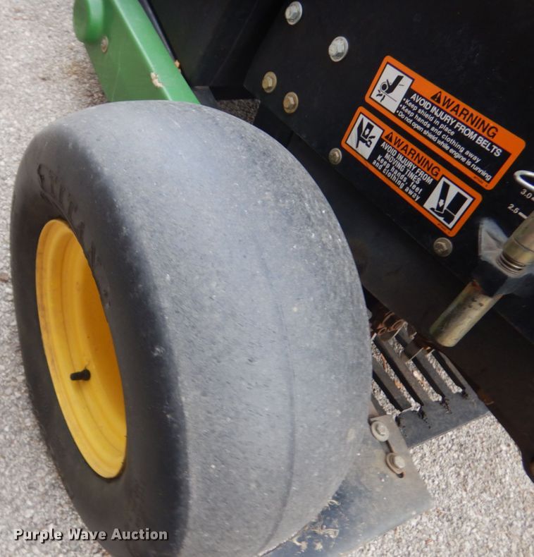 image for item KK9693 John Deere 800 Aercore  aerator